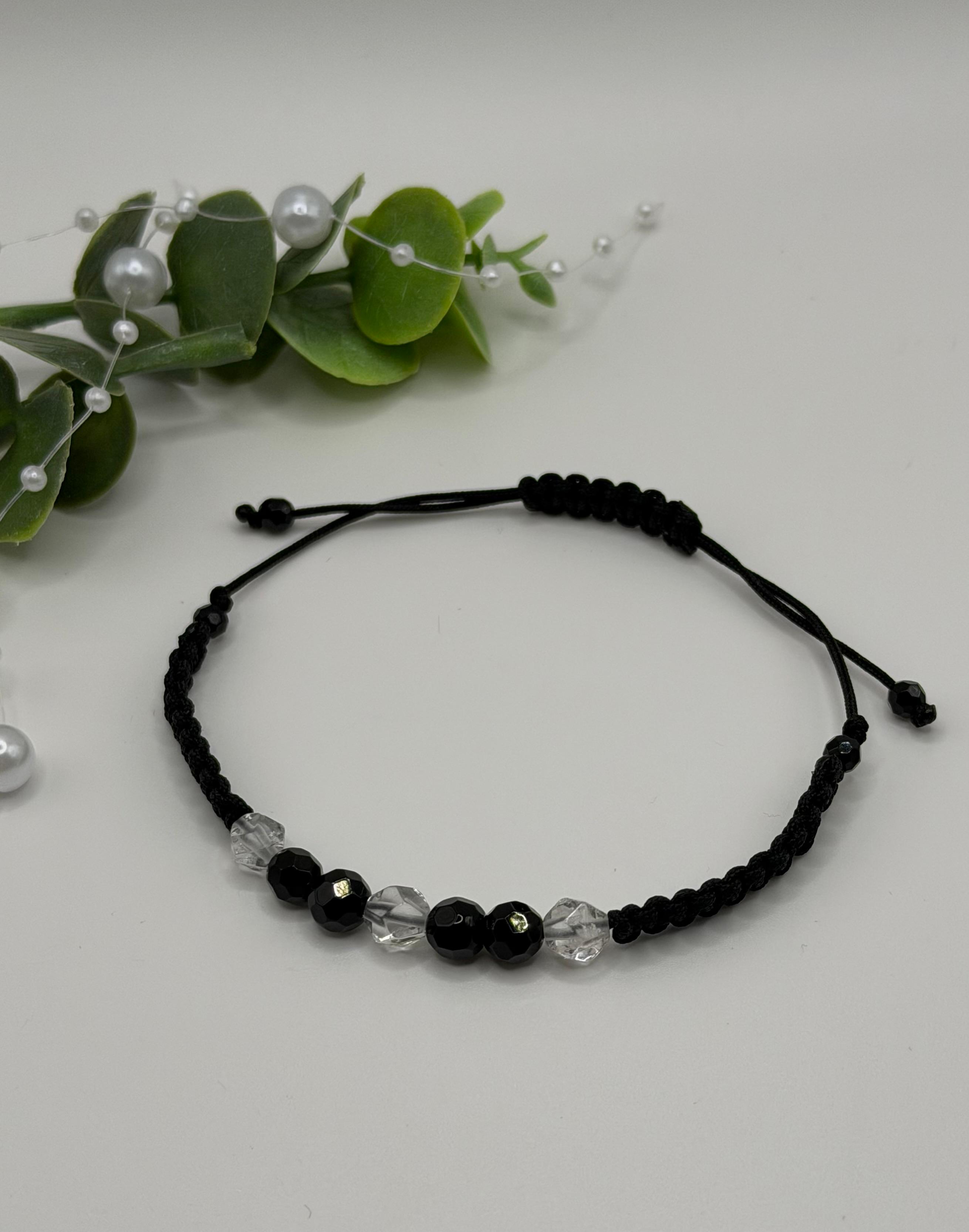 Bransoletka z onyksu i kryształu górskiego ręcznie robiona — jasność umysłu, biżuteria naturalna AgereArt